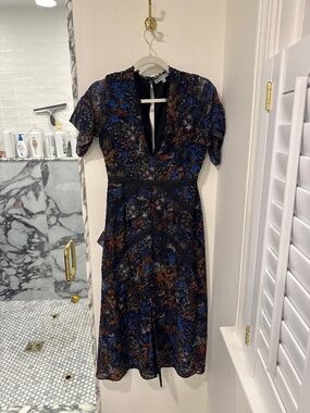 Hope & Ivy Floral Lace Trim Midi Dress | Flutter Sleeve V-Neck
